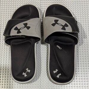 ❌SOLD❌Under Armour Men’s Adjustable Slides - Size 7